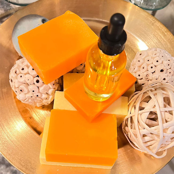 Set-of-six-soap-&-face-oil
